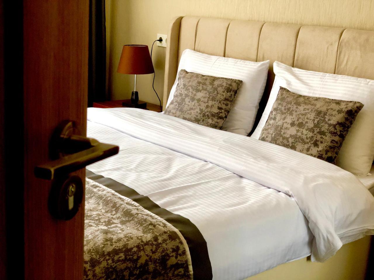 Tbili Hotel Тбилиси Номер фото